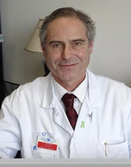 Doctor endocrinologist Joshua Hooper
